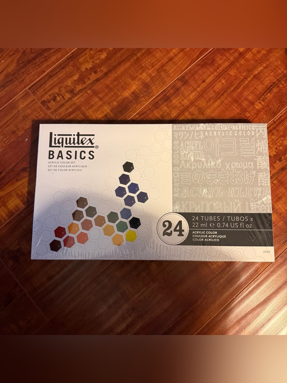 Liquitex Basics Acryic 24 Piece Acrylic Paint Set New in Sealed Box